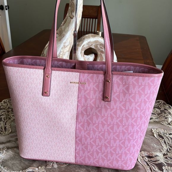 Michael Kors LG tote - Picture 2 of 6